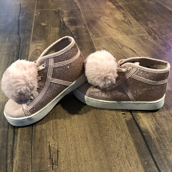 The Children's Place Other - Children’s Place Pom Glitter Sneaker